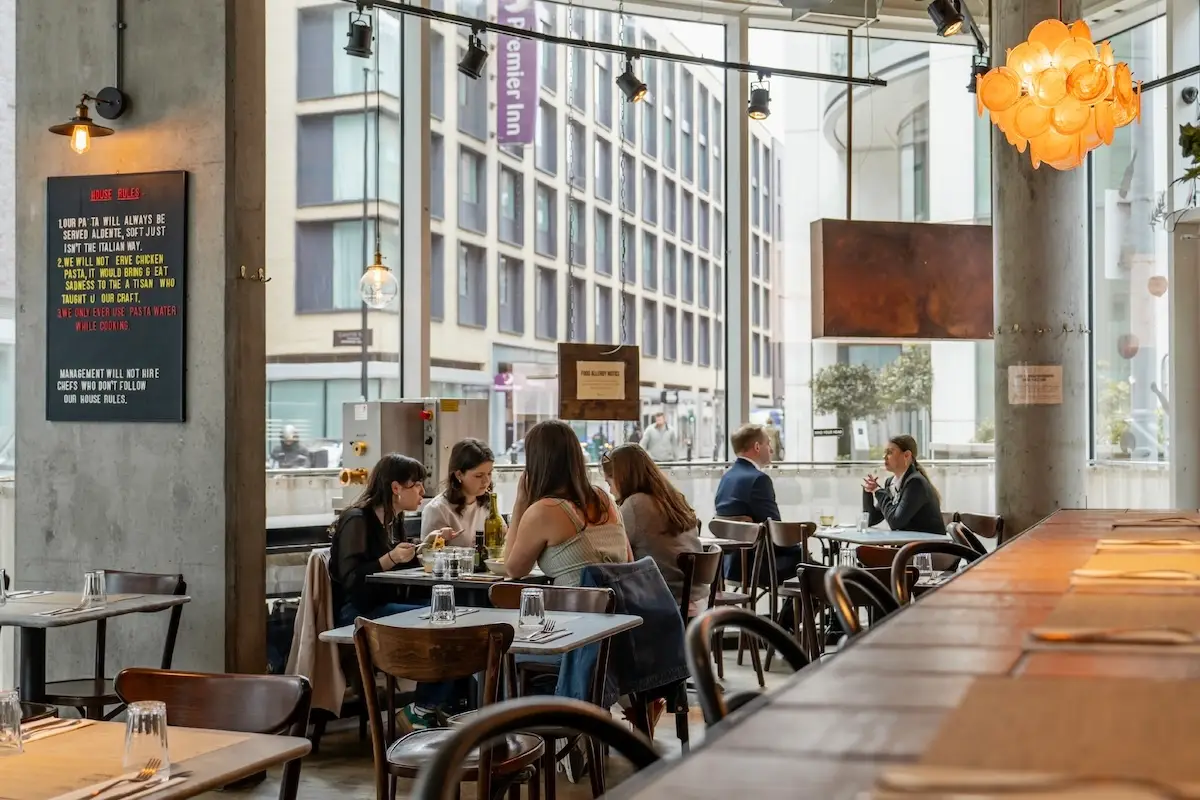 italian-food-aldgate-pasta-rules