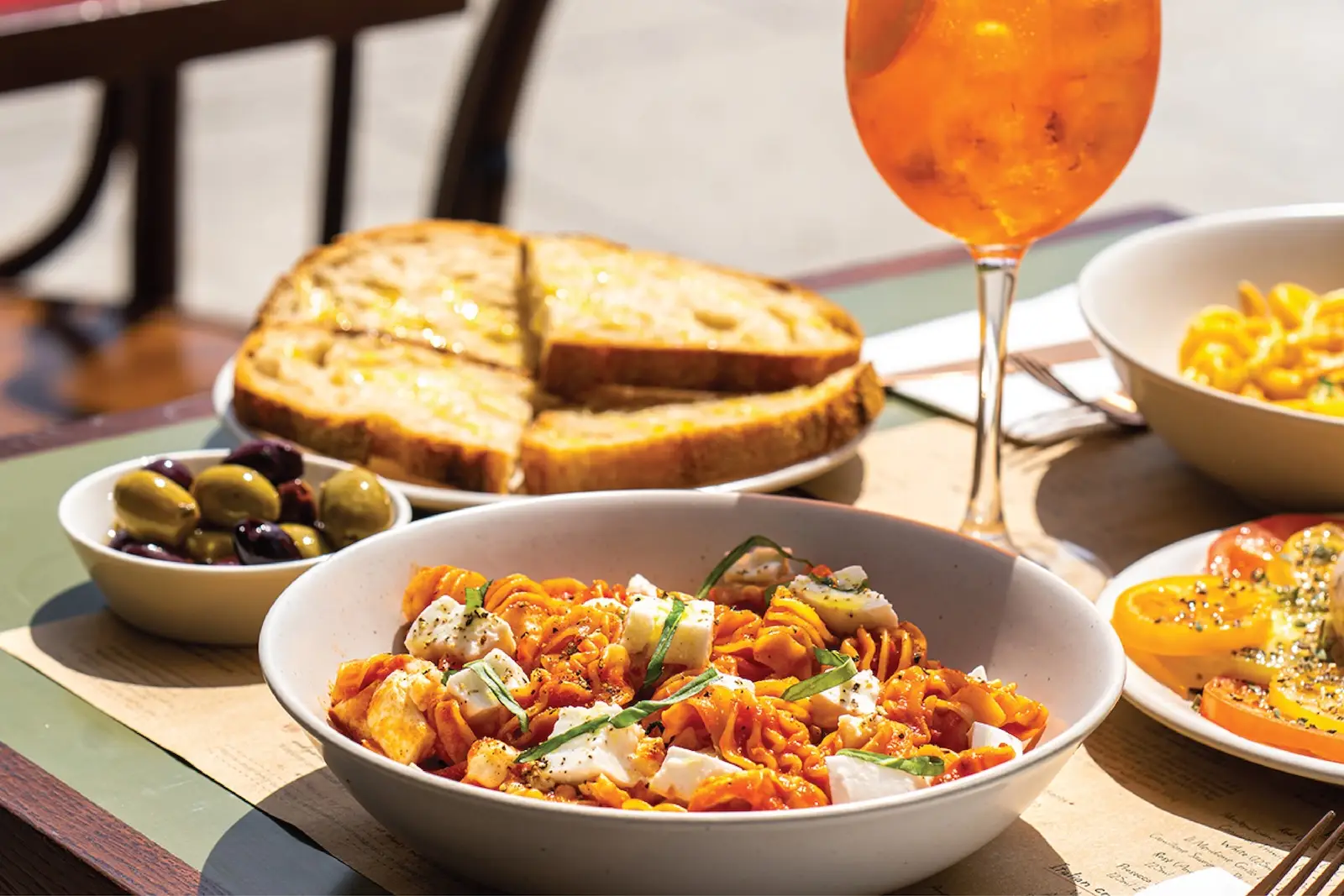 emilias wood wharf al fresco tomato pasta